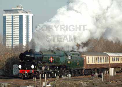 Purchase photo of 35028 CLAN LINE at London - Clapham Junction